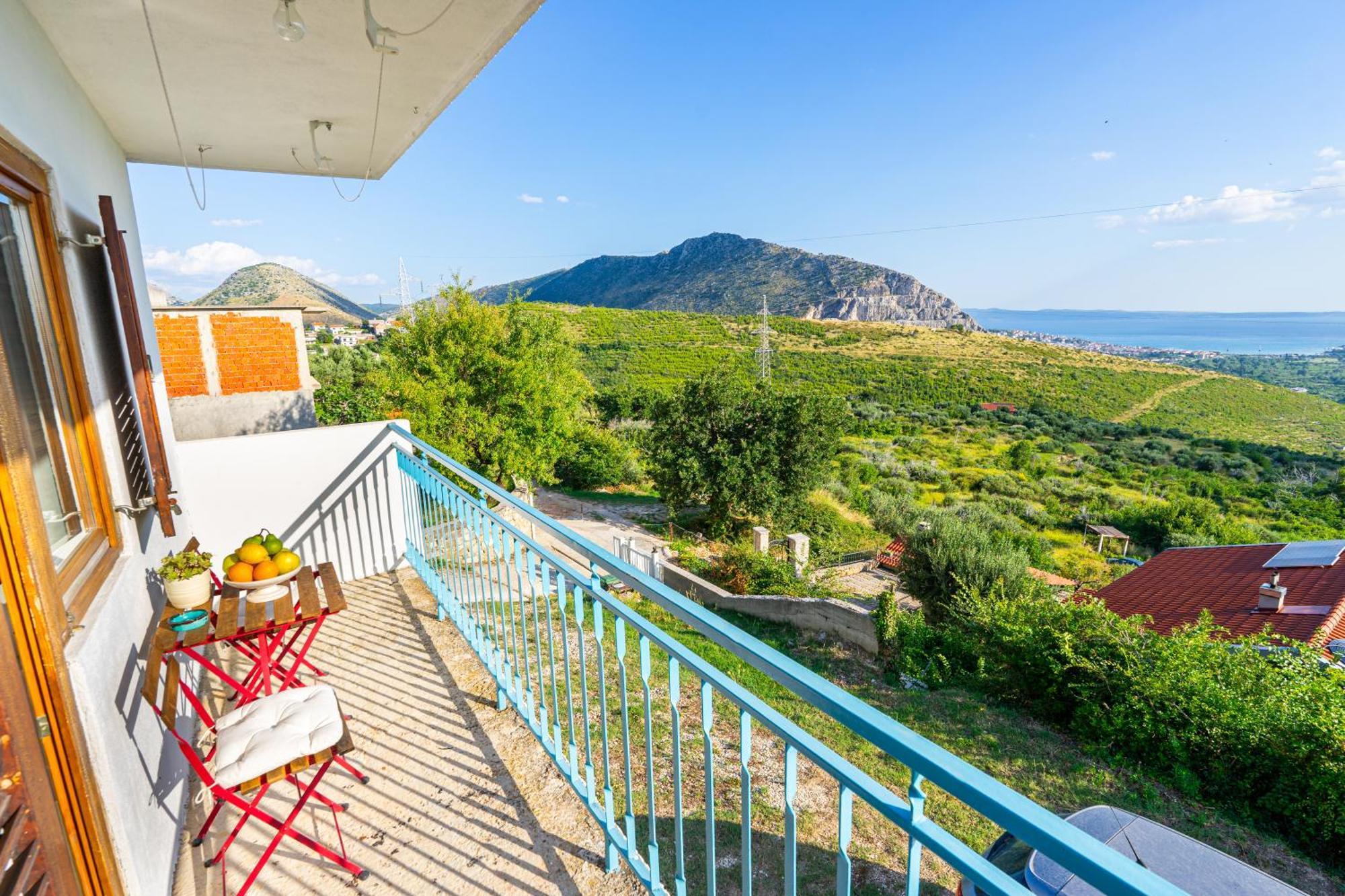 Villa Olive Garden House In Zrnovnica With A View & Bbq Esterno foto